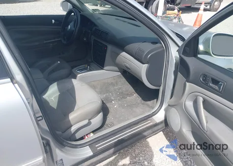 2004 Volkswagen Passat Gls из США, поврежденный, VIN WVWPD63B64E315686